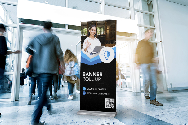 Roll-up Standing Banner Mockup PSD copia Banner Roll Up